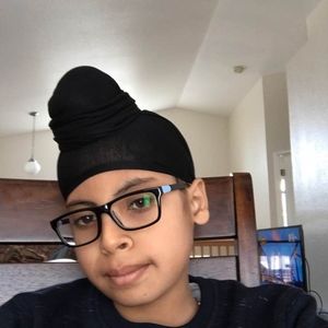 Meet your Posher, Amar